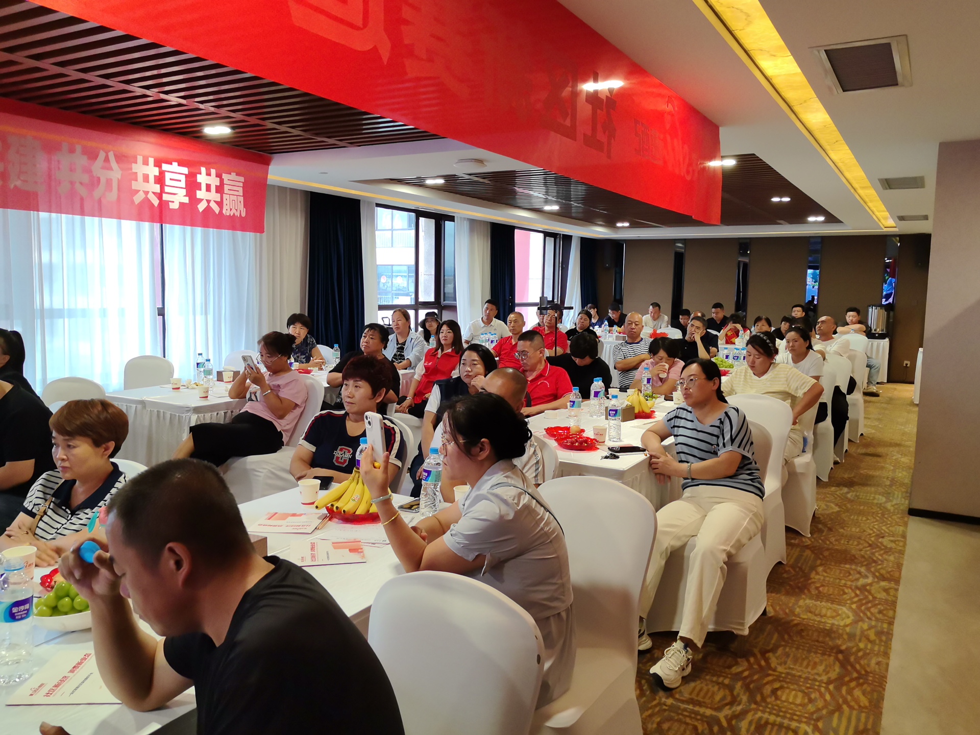 家事速配忻州招商会圆满成功，签约多名